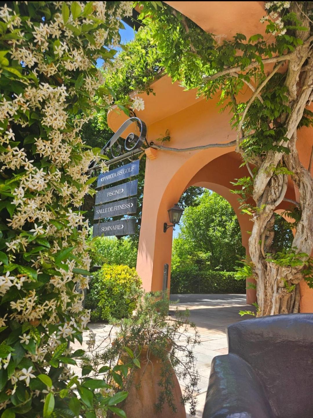 Hotel Chantaco Golf & Wellness Saint-Jean-de-Luz Bagian luar foto
